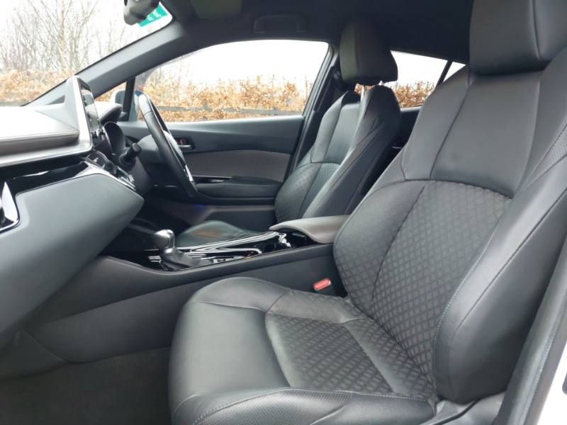 Used Toyota C-HR 2020 for sale - 77752471: Photo 5