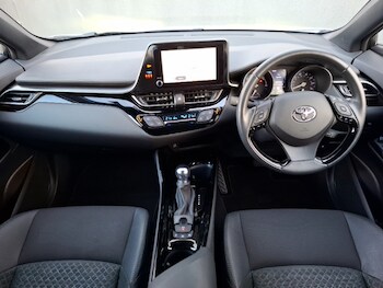 Used Toyota C-HR 2023 for sale - 77078880: Photo