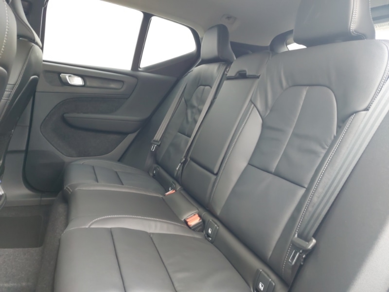 Used Volvo XC40 2025 for sale - 77998947: Photo 6