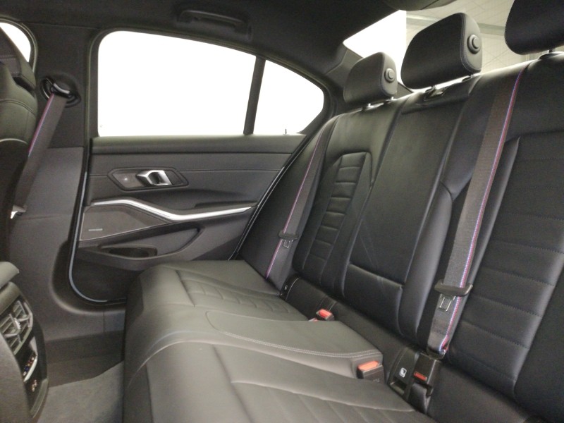 Used BMW 3 Series 2024 for sale - 76691860: Photo 6