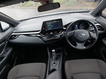 Used Toyota C-HR 2023 for sale - 77907189: Photo