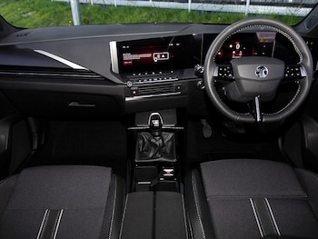 Used Vauxhall Astra 2025 for sale - 76587477: Photo