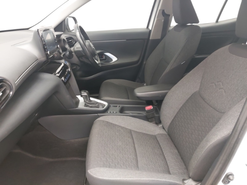 Used Toyota Yaris Cross 2023 for sale - 76799836: Photo 5