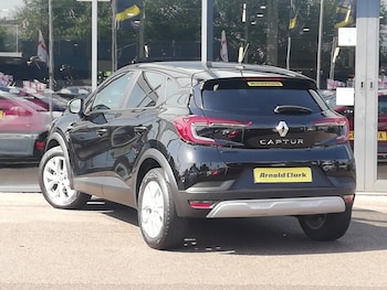 Used Renault Captur 2022 for sale - 79545947: Photo