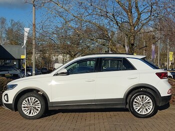 Used Volkswagen T-Roc 2023 for sale - 77791021: Photo