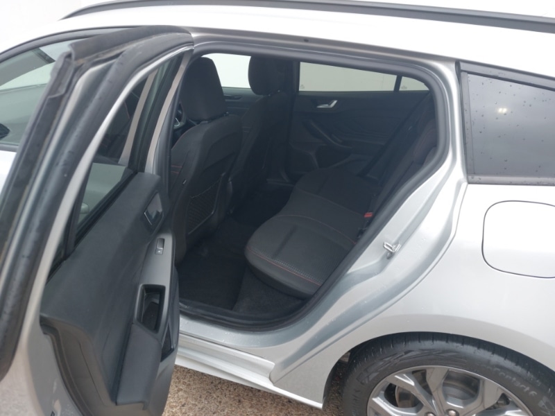 Used Ford Focus 2023 for sale - 77876763: Photo 6