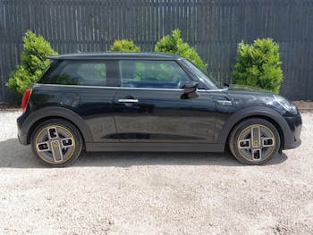 Used MINI Hatch 2023 for sale - 78608656: Photo