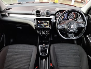 Used Suzuki Swift 2021 for sale - 76846698: Photo