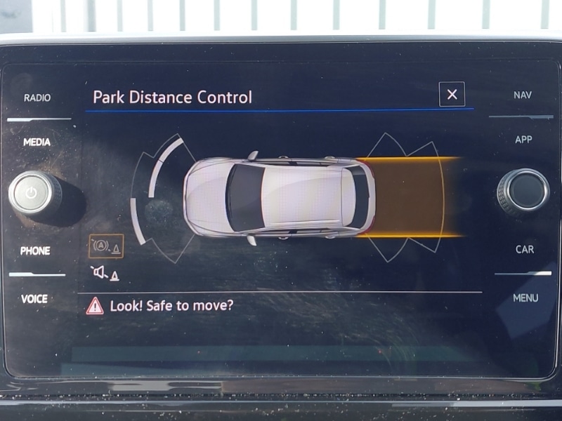 Used Volkswagen T-Roc 2023 for sale - 77645545: Photo 10