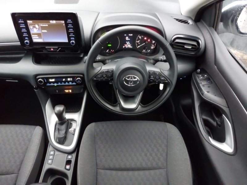 Used Toyota Yaris 2023 for sale - 76656808: Photo 7