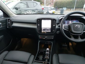 Used Volvo XC40 2025 for sale - 77556534: Photo