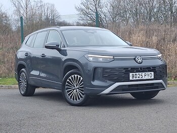 Used Volkswagen Touran 2025 for sale - 77772018: Photo