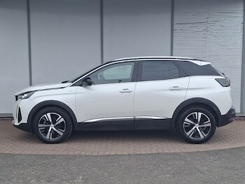 Used Peugeot 3008 2023 for sale - 77256999: Photo