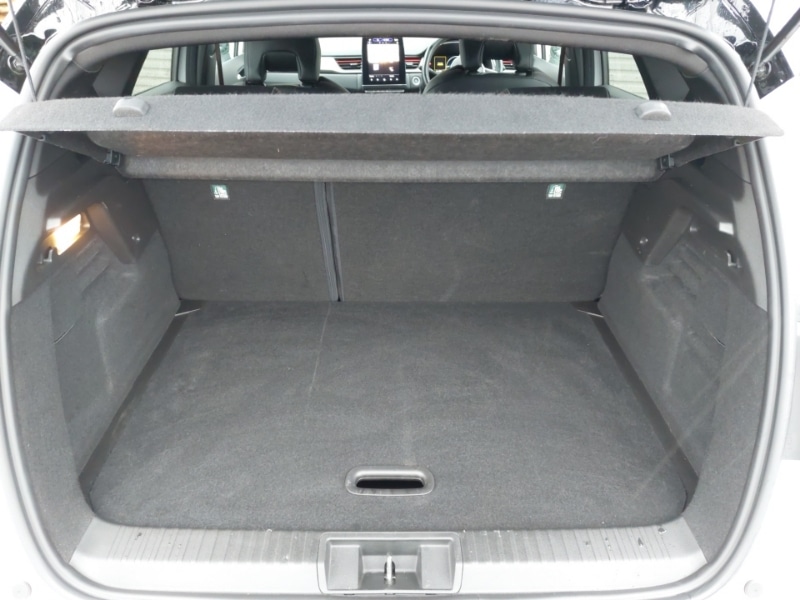 Used Renault Captur 2022 for sale - 76682914: Photo 8