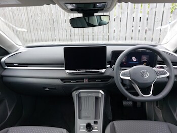 Used Volkswagen T-Roc 2026 for sale - 78490921: Photo