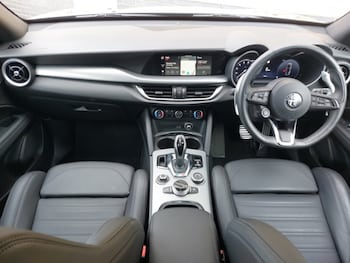 Used Alfa Romeo Stelvio 2024 for sale - 76610371: Photo