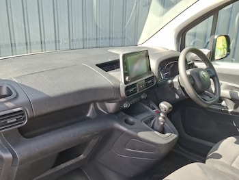 Used Toyota ProAce 2023 for sale - 79618004: Photo