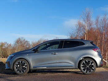 Used Renault Clio 2025 for sale - 76942268: Photo