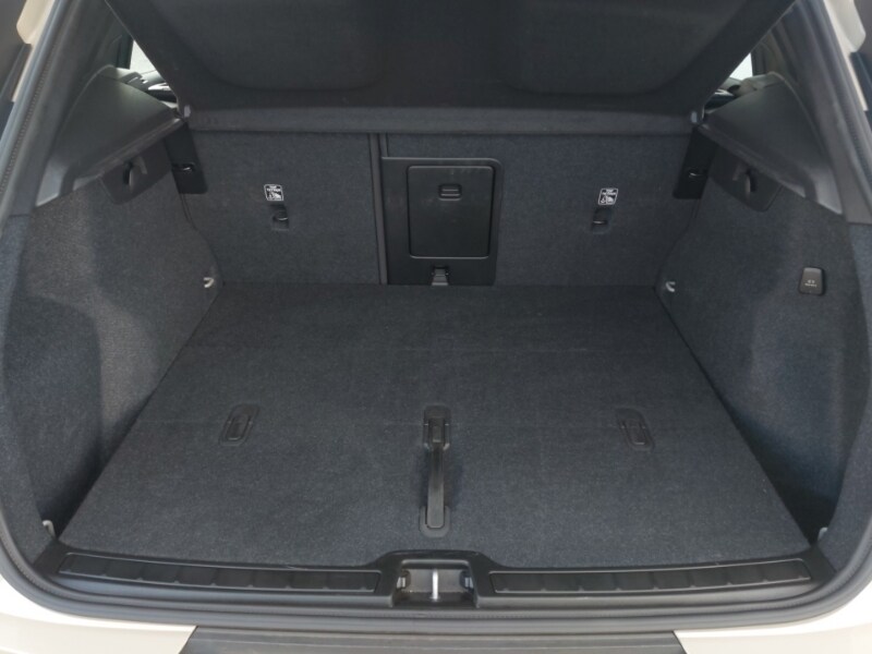 Used Volvo XC40 2024 for sale - 76442261: Photo 8