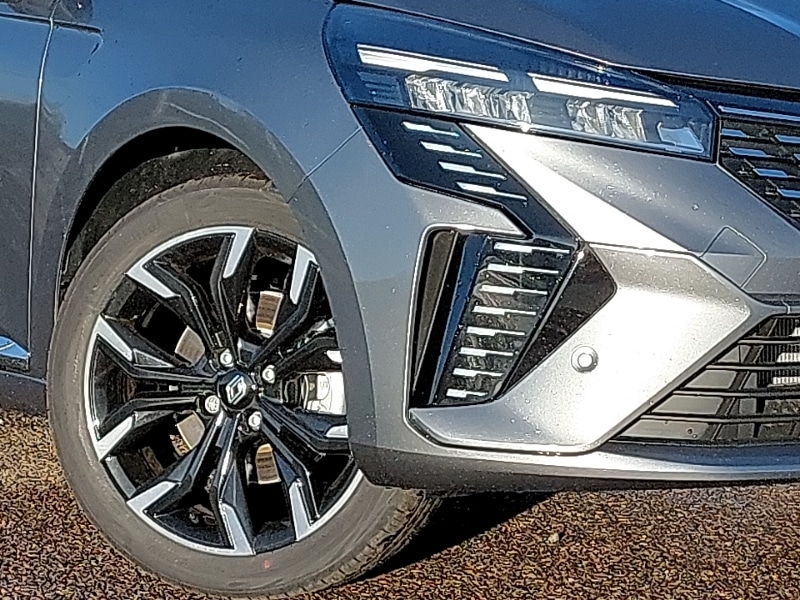 Used Renault Clio 2025 for sale - 76842556: Photo 9