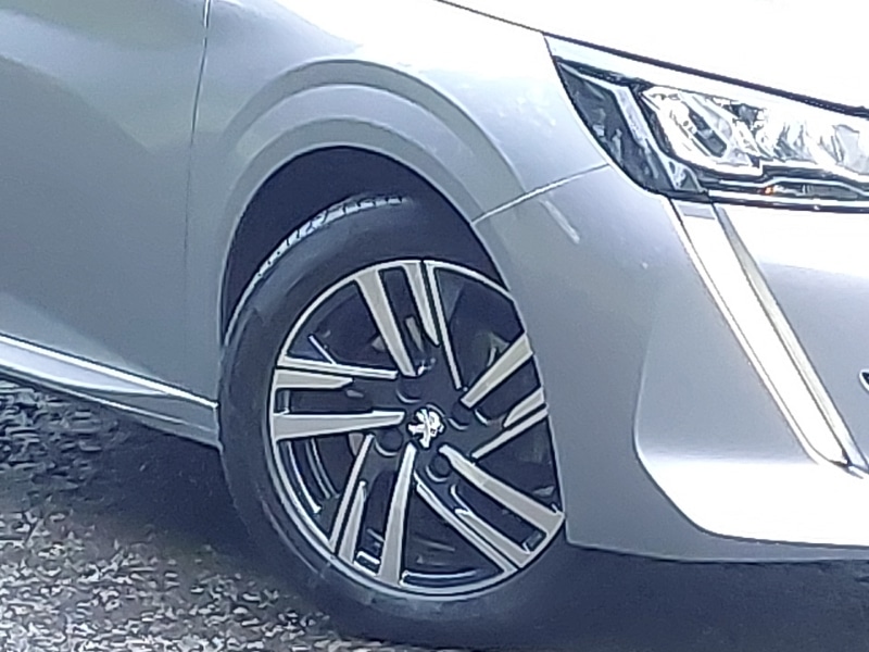 Used Peugeot 208 2023 for sale - 77482909: Photo 9