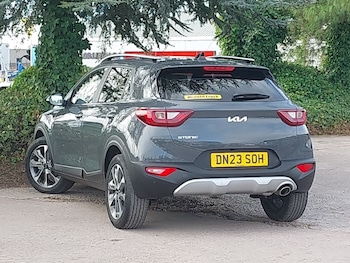 Used Kia Stonic 2023 for sale - 77126896: Photo