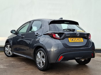 Used Mazda Mazda2 HYBRID 2025 for sale - 76502486: Photo