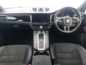 Used Porsche Macan 2020 for sale - 76348019: Photo