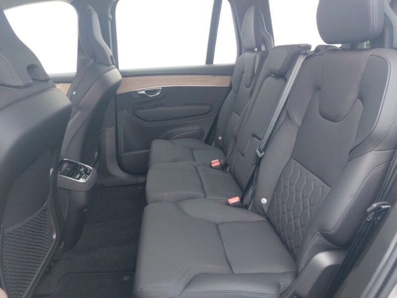 2025 Volvo XC90 2.0 B5P Plus Dark 5dr AWD Geartronic Estate Petrol Automatic - Picture 6 of 12