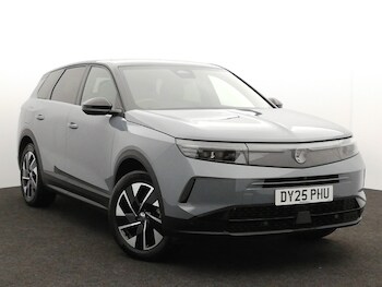 2025 - 1.2 Hybrid [136] Ultimate 5dr e-DCT6 [Fixed Roof]