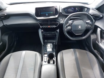 Used Peugeot 2008 2022 for sale - 79302789: Photo