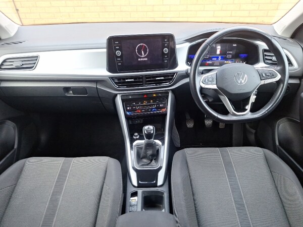 Used Volkswagen T-Roc 2022 for sale - 76165614: Photo 2