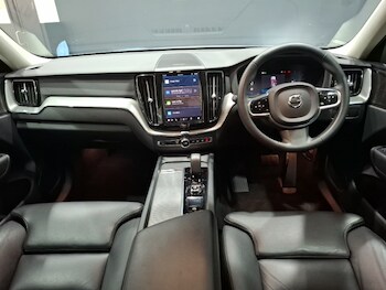 Used Volvo XC60 2023 for sale - 77266301: Photo