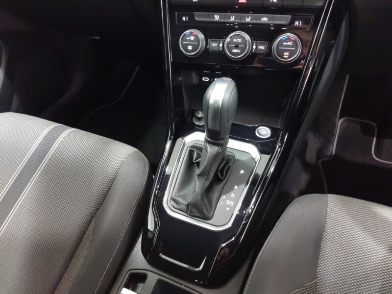 Used Volkswagen T-Roc 2021 for sale - 77817824: Photo 12