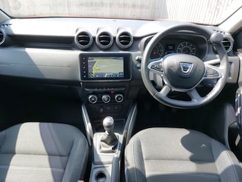Used Dacia Duster 2022 for sale - 79557419: Photo