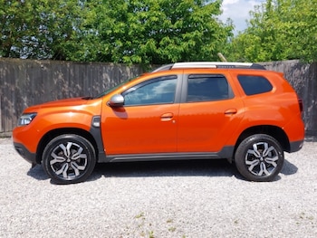 Used Dacia Duster 2022 for sale - 79557419: Photo