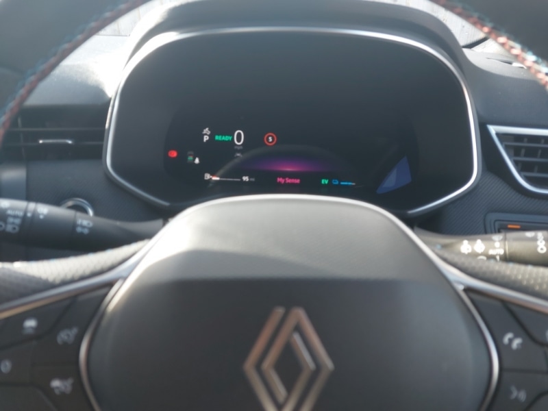 Used Renault Clio 2025 for sale - 77923898: Photo 11