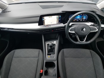 Used Volkswagen Golf 2023 for sale - 77330172: Photo