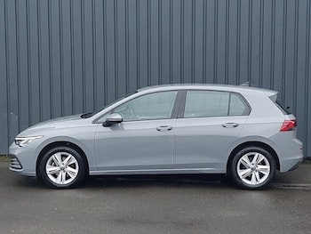 Used Volkswagen Golf 2023 for sale - 77330172: Photo