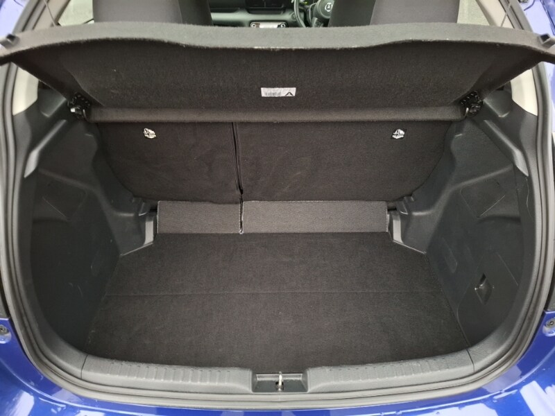 Used Mazda Mazda2 HYBRID 2024 for sale - 76682854: Photo 8