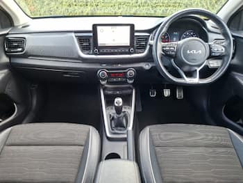 Used Kia Stonic 2023 for sale - 79685580: Photo