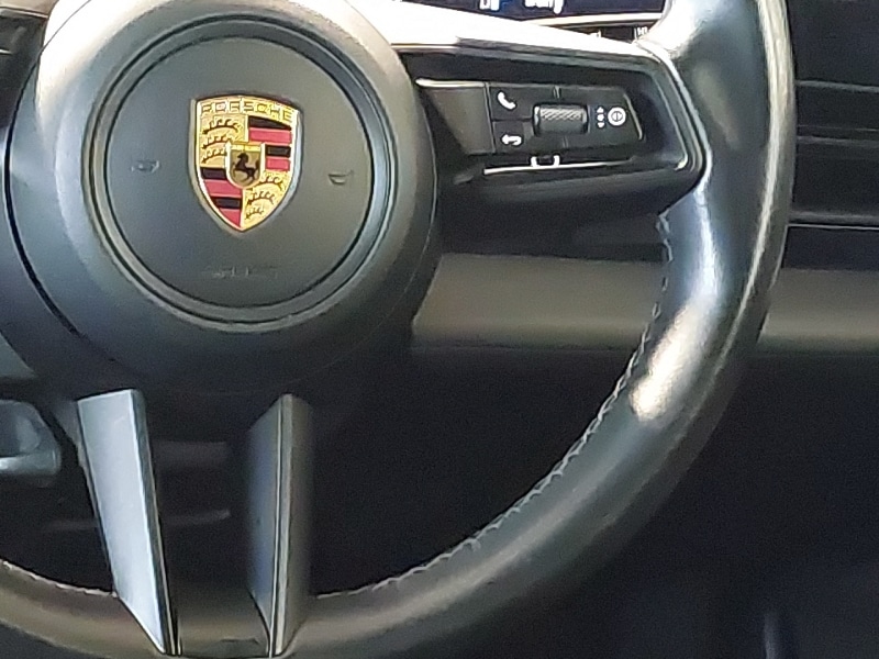 Used Porsche Taycan 2021 for sale - 77923574: Photo 11