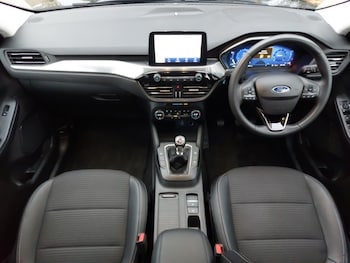 Used Ford Kuga 2022 for sale - 77051373: Photo
