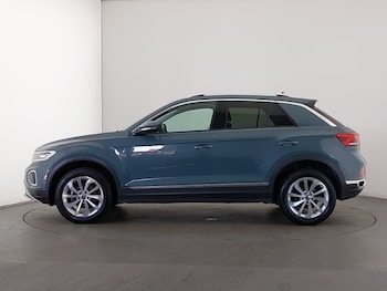 Used Volkswagen T-Roc 2024 for sale - 78972546: Photo