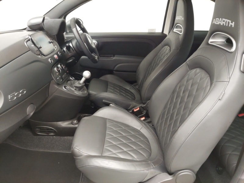 Used Abarth 695 2023 for sale - 76894017: Photo 5