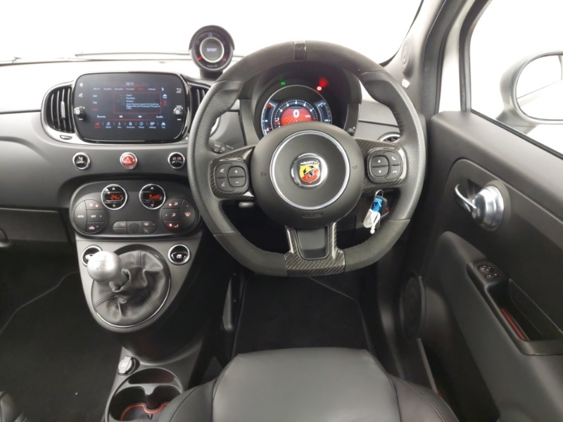 Used Abarth 695 2023 for sale - 76894017: Photo 7
