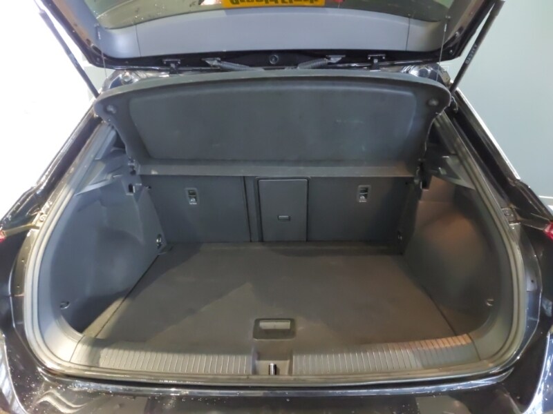 Used Volkswagen T-Roc 2022 for sale - 77569432: Photo 8