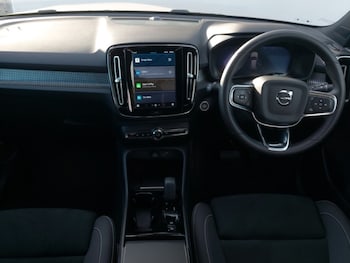 Used Volvo XC40 2024 for sale - 77652886: Photo