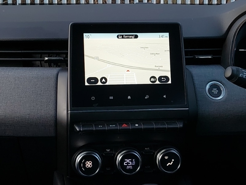 Used Renault Clio 2024 for sale - 77358105: Photo 11