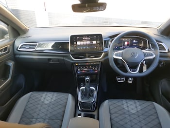 Used Volkswagen T-Roc 2025 for sale - 77115680: Photo